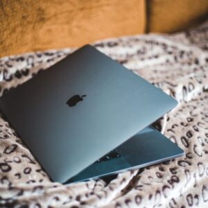 Apple MacBook Pro MF841HN/A 13-inch Laptop